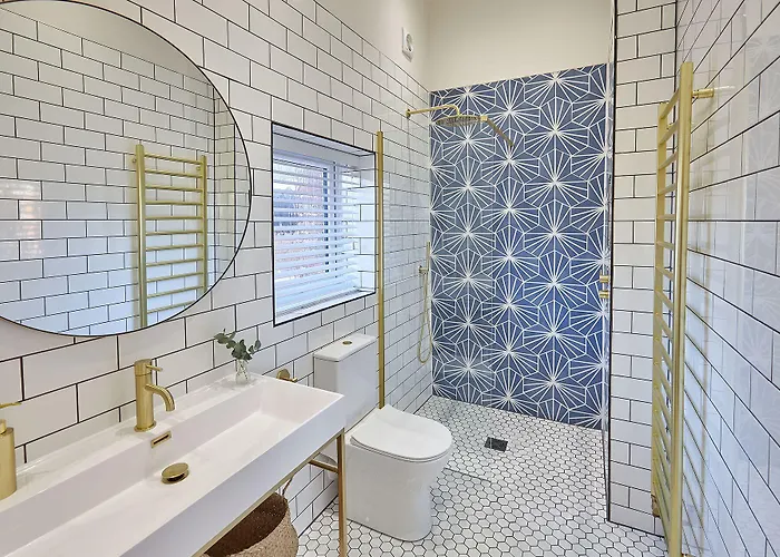 Host & - Pier View Daire